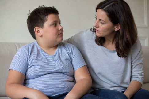 Surpoids chez l’enfant : agir tôt avec des conseils adaptés