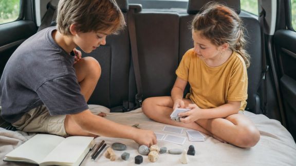 Dix jeux sans écran pour occuper les enfants pendant les longs trajets