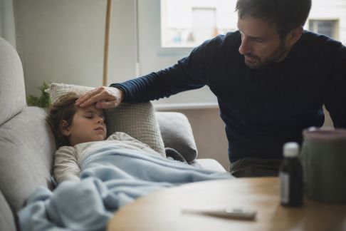 Bien gérer la fièvre : erreurs fréquentes des parents et recommandations