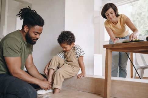 Parentalité partagée : comment mieux répartir les rôles au quotidien