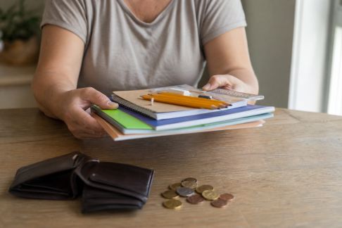 Comment planifier les dépenses scolaires sans compromettre le budget familial