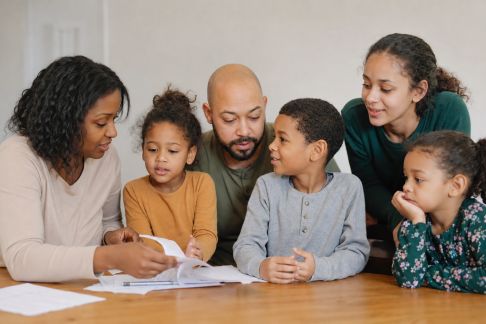 Budget & aides : les dispositifs peu connus pour les familles nombreuses