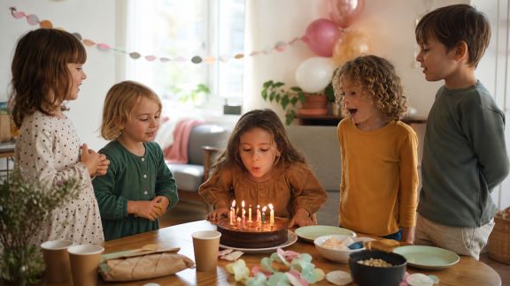 10 idées pour réduire les frais liés aux anniversaires et fêtes d’enfants